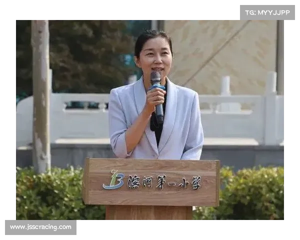 乌海市滨河小学队荣获宁夏小马联赛U8组冠军 展现出色足球实力